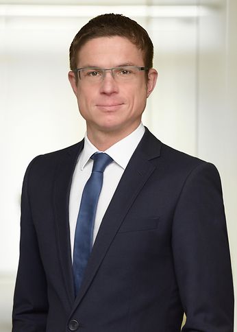 Dr. Sebastian J. M. Longrée, Partner, Kümmerlein Rechtsanwälte & Notare
